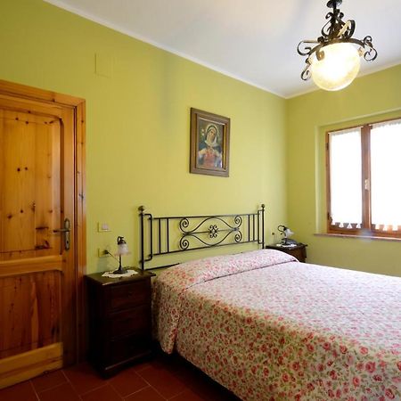 Le Querce Di Assisi Guest House Piano Delle Pieve Bagian luar foto